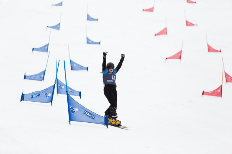 Надыршина и Соболев — чемпионы России в параллельном слаломе