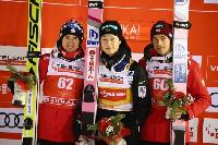 Рёю Кобаяши выигрывает в Руке Рёю Кобаяши выигрывает в Руке
