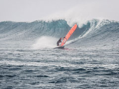 Storm Surfers