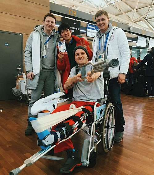 Николай Олюнин вылетел в Россию после операции