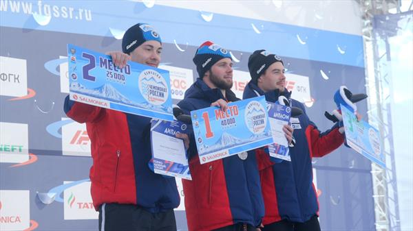 Иван Кузнецов и Софья Крохина - чемпионы России-2022 в параллельном слаломе