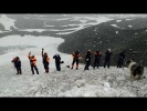 Поиски туристов попавших под лавину