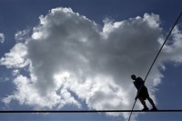 Ник Валленда прошел по тросу над Гранд-Каньоном  