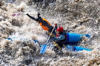 Уральские экстремалы устроили гонки на лодках в ледяной воде Уральские экстремалы устроили гонки на лодках в ледяной воде