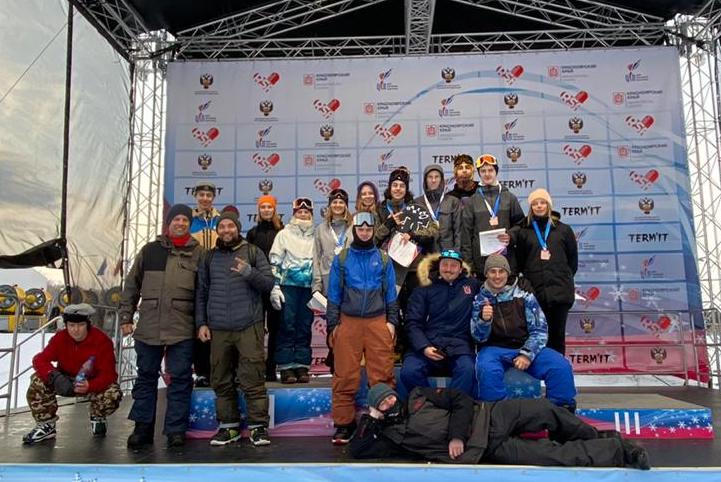 Богданова и Суйков — чемпионы России по сноуборду в дисциплине хаф-пайп