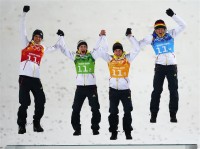Сборная Германии - олимпийский чемпион в командных соревнованиях по прыжкам с трамплина 