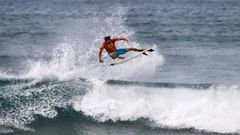 Стартовал 30-й ежегодный чемпионат по серфингу Vans Triple Crown 