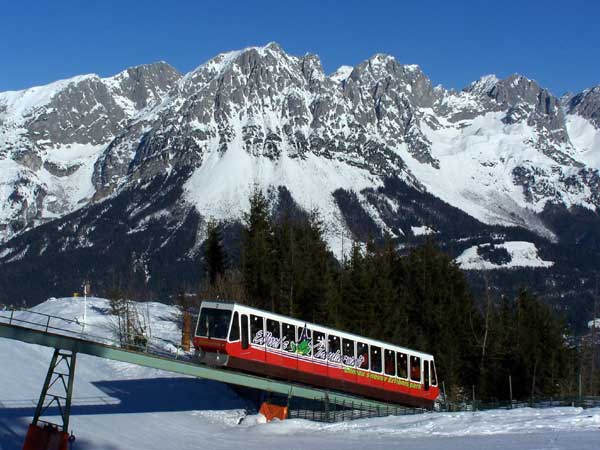 Новая 10-ти местная канатка Hartkaiserbahn в Эльмау