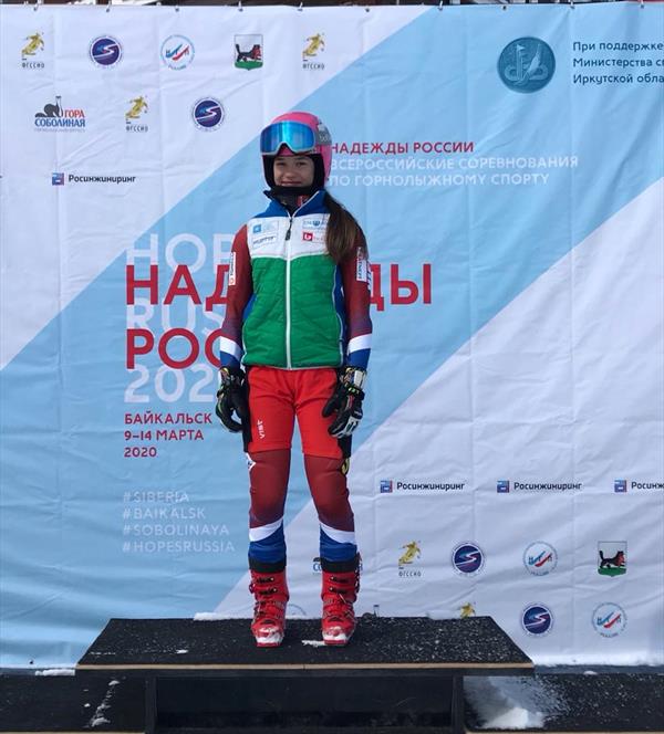 Дарья Соколова и Дмитрий Чудный выиграли суперкомбинацию в Байкальске