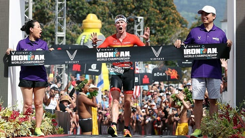 Челси Содаро выиграла чемпионат мира VinFast Ironman