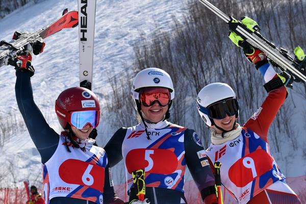 Параллельный слалом на чемпионате России выиграла Юлия Плешкова 