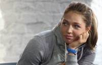 Алена Заварзина успешно перенесла операцию на руке 