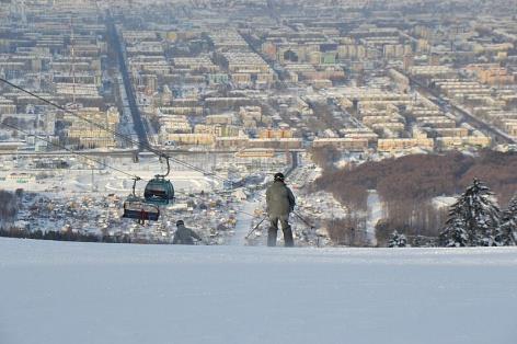 На Сахалине горнолыжникам и сноубордистам обеспечат возможность тренироваться круглый год