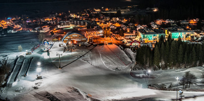Ночное катание на лыжах в Нассфельде